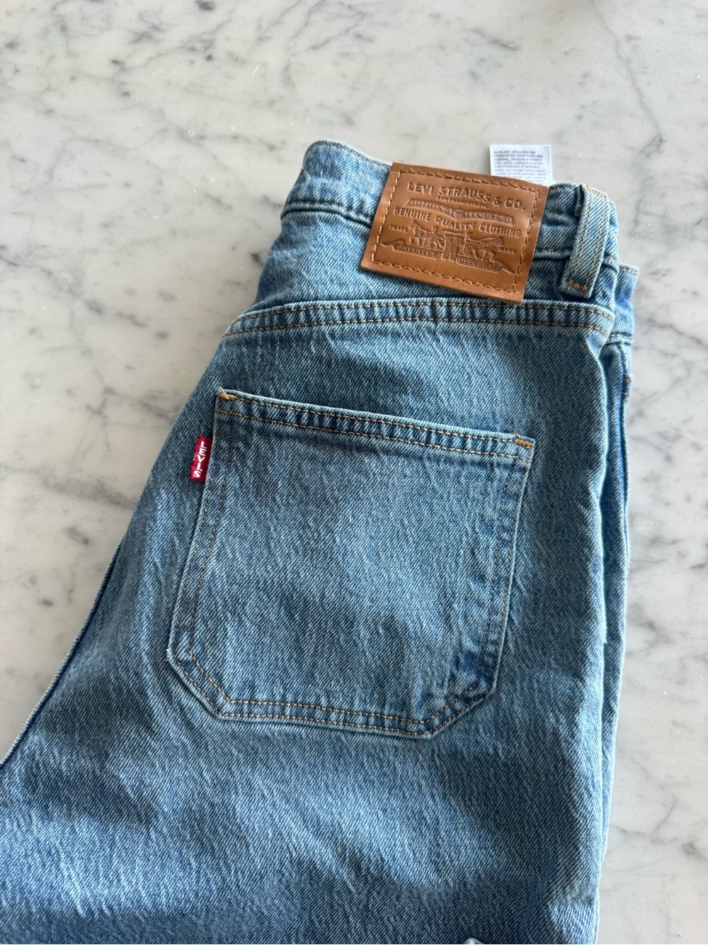 Levi’s Ribcage Patch Pocket Ankle - Picture 4 of 5